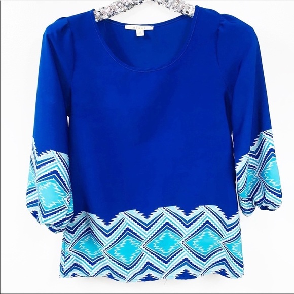 Miami Francesca’s Blue And White Aztec Print Top - Picture 1 of 8